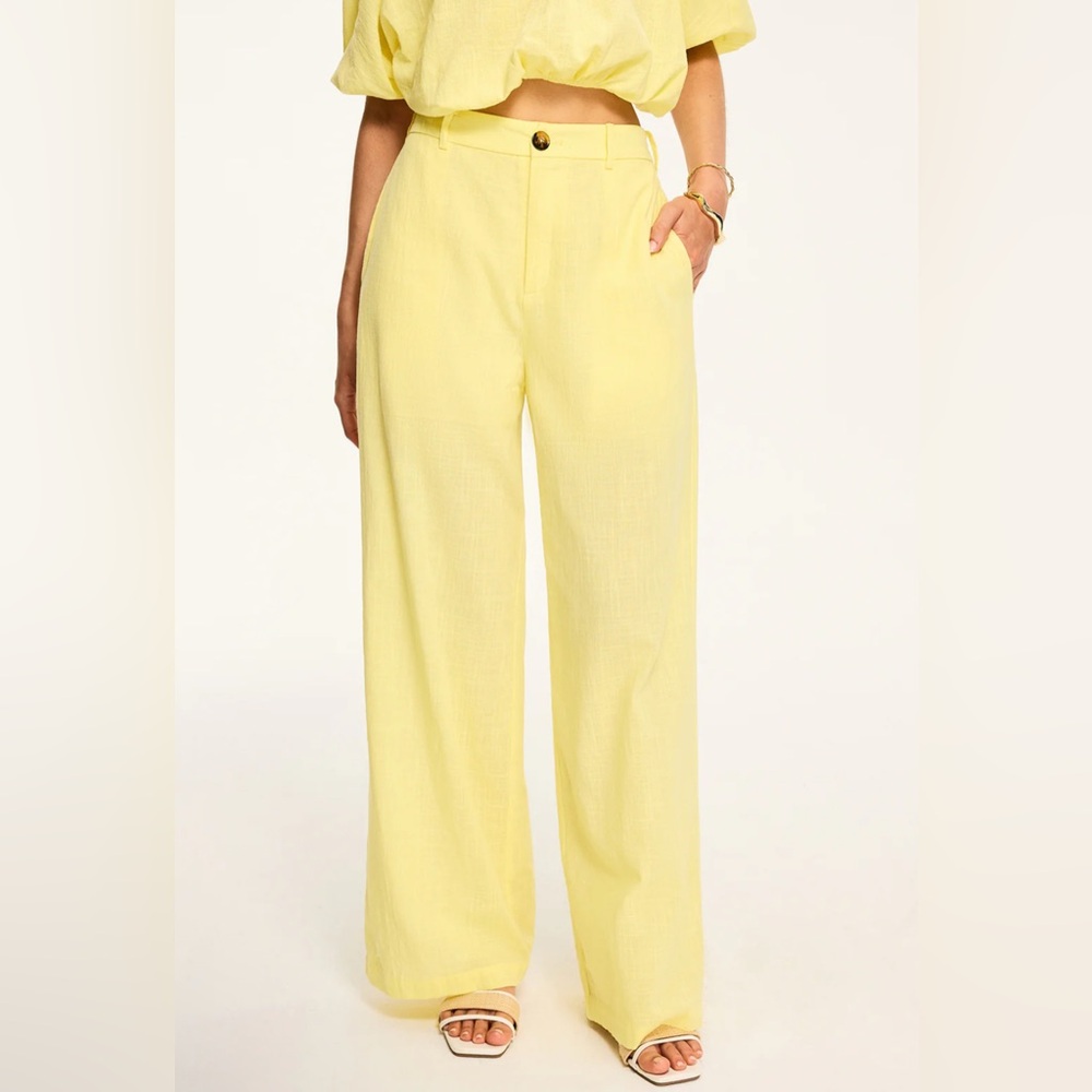 Commense Light Yellow Mid-Waisted Wide-Leg Pants, NWT, Medium